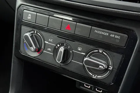 CP72ETR Volkswagen T-Cross 1.0 TSI SE Euro 6 (s/s) 5dr Thumbnail #22