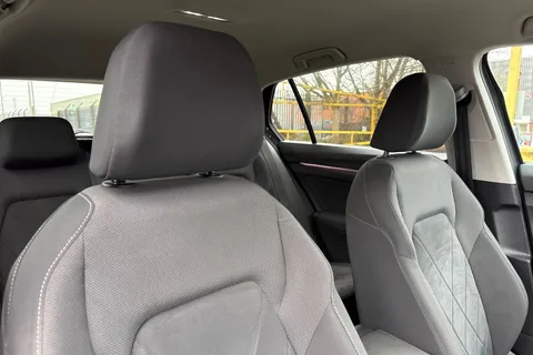 OV20SYS Volkswagen Golf 1.5 TSI Style Euro 6 (s/s) 5dr Thumbnail #23