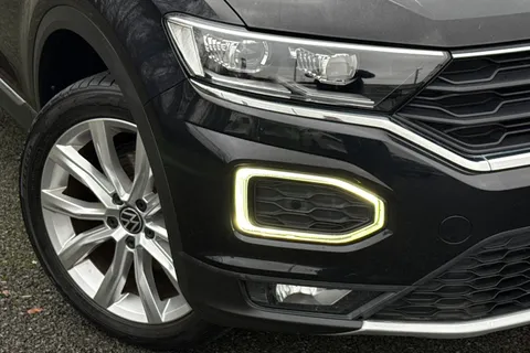 PX21OLG Volkswagen T-Roc 1.5 TSI EVO SEL DSG Euro 6 (s/s) 5dr Thumbnail #25