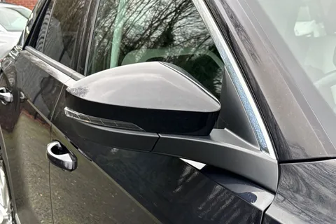 PX21OLG Volkswagen T-Roc 1.5 TSI EVO SEL DSG Euro 6 (s/s) 5dr Thumbnail #27