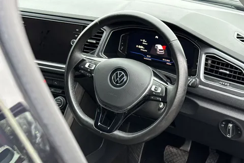 PX21OLG Volkswagen T-Roc 1.5 TSI EVO SEL DSG Euro 6 (s/s) 5dr Thumbnail #29