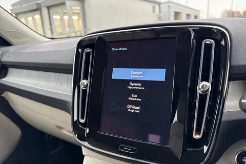 BL70BBX Volvo Xc40 1.5 T3 Inscription Pro Euro 6 (s/s) 5dr Thumbnail #51