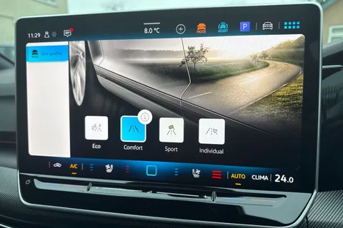 CX75YCB Volkswagen Golf 2.0 TDI 150 R-Line 5dr DSG Thumbnail #51