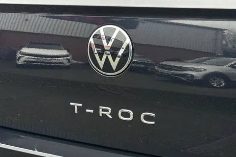 PX21OLG Volkswagen T-Roc 1.5 TSI EVO SEL DSG Euro 6 (s/s) 5dr Thumbnail #32