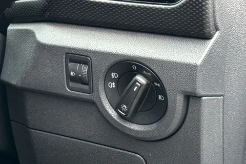 CP72ETR Volkswagen T-Cross 1.0 TSI SE Euro 6 (s/s) 5dr Thumbnail #32