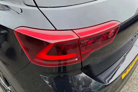 DC25NKF Volkswagen T-Roc 1.5 TSI Black Edition 5dr DSG | Heated Seats | Sports Pack Thumbnail #7