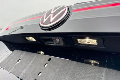  Volkswagen Tiguan 1.5 eTSI MHEV R-Line DSG Euro 6 (s/s) 5dr Thumbnail #33