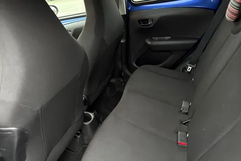 YY69ELC Citroën C1 1.0 VTi Flair Euro 6 (s/s) 5dr Thumbnail #34