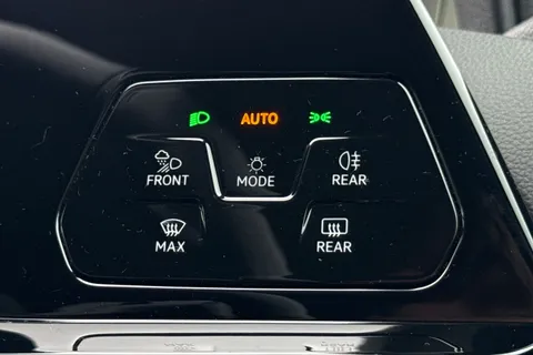 OV20SYS Volkswagen Golf 1.5 TSI Style Euro 6 (s/s) 5dr Thumbnail #35