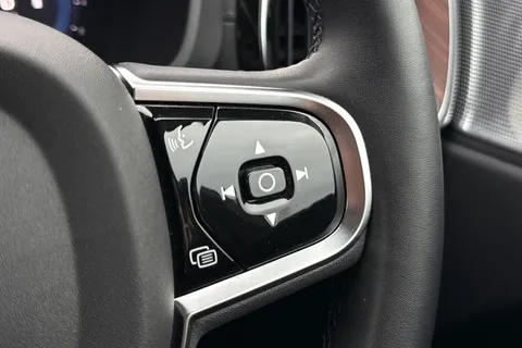 FG24YUB Volvo Xc60 2.0 B5P Ultimate Dark 5dr AWD Geartronic Thumbnail #36