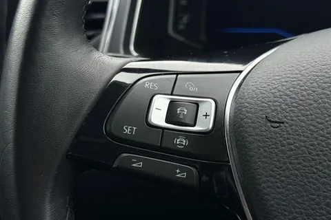 PX21OLG Volkswagen T-Roc 1.5 TSI EVO SEL DSG Euro 6 (s/s) 5dr Thumbnail #37