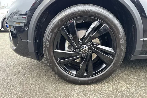 DC25NKF Volkswagen T-Roc 1.5 TSI Black Edition 5dr DSG | Heated Seats | Sports Pack Thumbnail #12