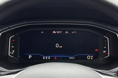 PX21OLG Volkswagen T-Roc 1.5 TSI EVO SEL DSG Euro 6 (s/s) 5dr Thumbnail #39