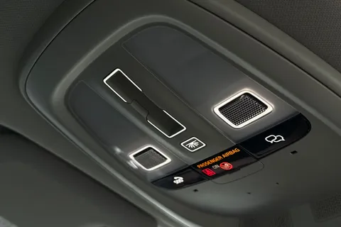 FG24YUB Volvo Xc60 2.0 B5P Ultimate Dark 5dr AWD Geartronic Thumbnail #41