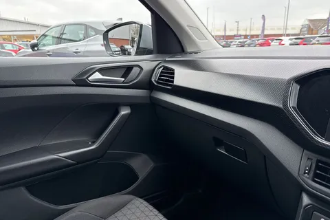 CP72ETR Volkswagen T-Cross 1.0 TSI SE Euro 6 (s/s) 5dr Thumbnail #42