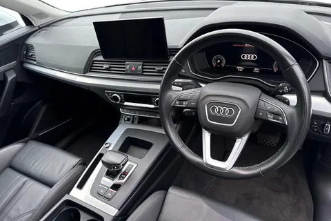 GD22ERO Audi Q5 Sport 40 TDI quattro 204 PS S tronic Thumbnail #19