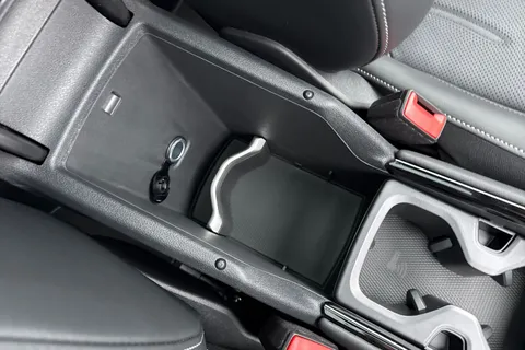  Volkswagen Tiguan 1.5 eTSI MHEV R-Line DSG Euro 6 (s/s) 5dr Thumbnail #45