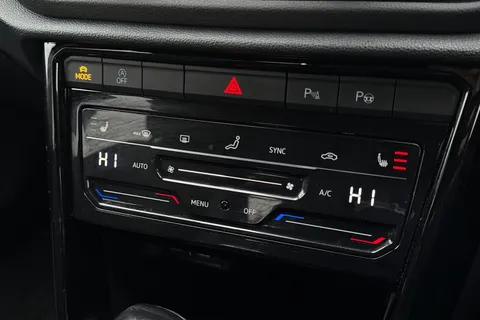 DC25NKF Volkswagen T-Roc 1.5 TSI Black Edition 5dr DSG | Heated Seats | Sports Pack Thumbnail #21