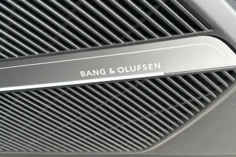 GD22ERO Audi Q5 Sport 40 TDI quattro 204 PS S tronic Thumbnail #26