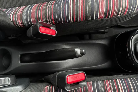 YY69ELC Citroën C1 1.0 VTi Flair Euro 6 (s/s) 5dr Thumbnail #52