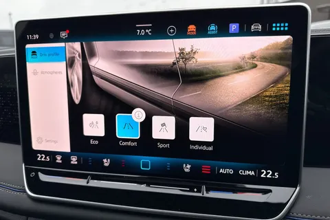  Volkswagen Tiguan 1.5 eTSI MHEV R-Line DSG Euro 6 (s/s) 5dr Thumbnail #51