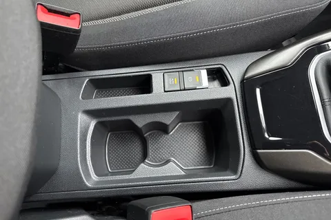 CY19VGJ Volkswagen T-Roc 1.6 TDI SE Euro 6 (s/s) 5dr Thumbnail #56