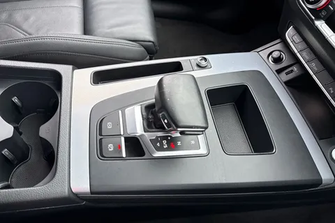 GD22ERO Audi Q5 Sport 40 TDI quattro 204 PS S tronic Thumbnail #59