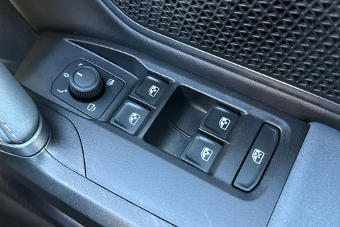 VX74ZWH CUPRA Formentor 1.5 eHybrid 272 VZ First Edition 5dr DSG Thumbnail #38