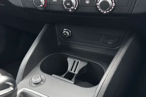 MK23CFX Audi Q2 Sport 30 TFSI  110 PS 6-speed Thumbnail #28