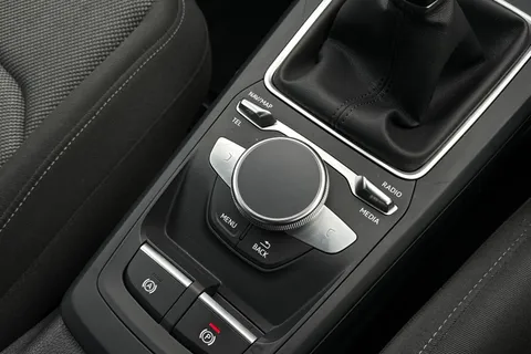 MK23CFX Audi Q2 Sport 30 TFSI  110 PS 6-speed Thumbnail #29