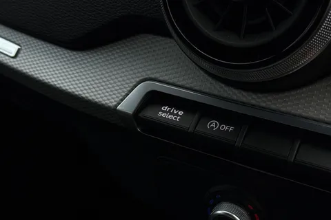 MK23CFX Audi Q2 Sport 30 TFSI  110 PS 6-speed Thumbnail #40