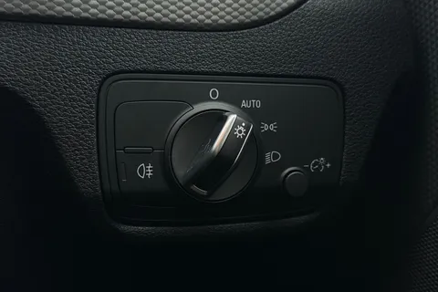 MK23CFX Audi Q2 Sport 30 TFSI  110 PS 6-speed Thumbnail #41