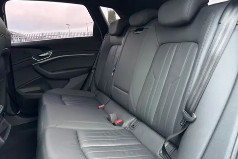 BX70KHB Audi e-tron 55 quattro 300,00 kW Thumbnail #18