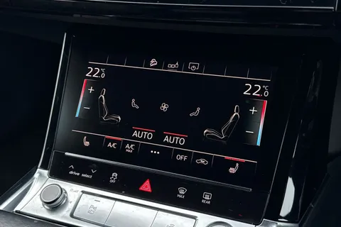 BX70KHB Audi e-tron 55 quattro 300,00 kW Thumbnail #21