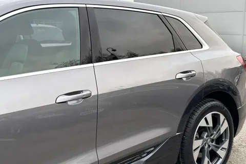 BX70KHB Audi e-tron 55 quattro 300,00 kW Thumbnail #25