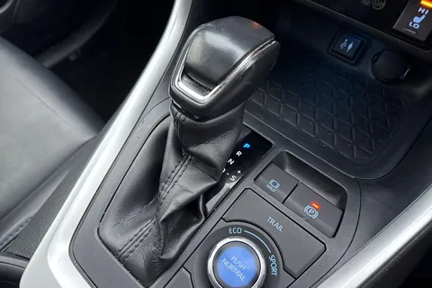 CX69LFR Toyota Rav4 2.5 VVT-h Dynamic CVT 4WD Euro 6 (s/s) 5dr Thumbnail #23