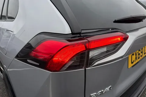 CX69LFR Toyota Rav4 2.5 VVT-h Dynamic CVT 4WD Euro 6 (s/s) 5dr Thumbnail #25