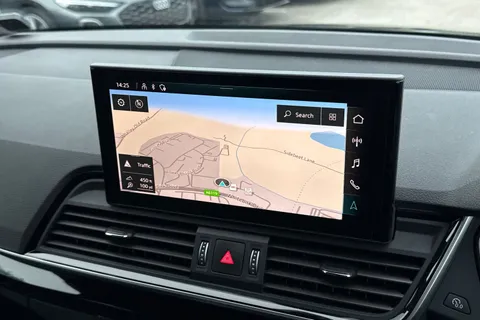 PN23NZA Audi Q5 Edition 1 40 TDI quattro 204 PS S tronic Thumbnail #16