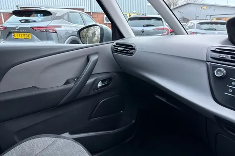 EA20CSZ Citroën Grand C4 Spacetourer 1.5 BlueHDi Touch Plus Euro 6 (s/s) 5dr Thumbnail #41