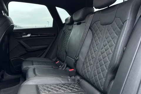 PN23NZA Audi Q5 Edition 1 40 TDI quattro 204 PS S tronic Thumbnail #18