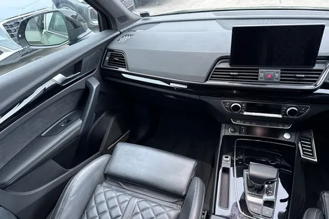 PN23NZA Audi Q5 Edition 1 40 TDI quattro 204 PS S tronic Thumbnail #19