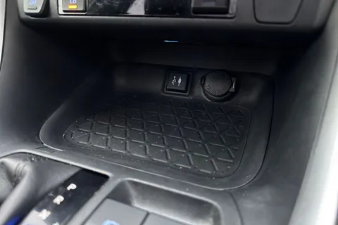 CX69LFR Toyota Rav4 2.5 VVT-h Dynamic CVT 4WD Euro 6 (s/s) 5dr Thumbnail #43