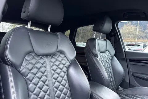 PN23NZA Audi Q5 Edition 1 40 TDI quattro 204 PS S tronic Thumbnail #23