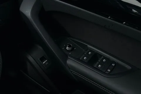 PN23NZA Audi Q5 Edition 1 40 TDI quattro 204 PS S tronic Thumbnail #38