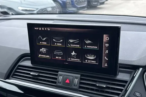 PN23NZA Audi Q5 Edition 1 40 TDI quattro 204 PS S tronic Thumbnail #42