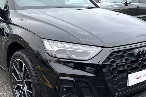 AF74VNA Audi Q5 Black Edition 40 TDI quattro 204 PS S tronic Thumbnail #9