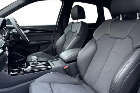 AF74VNA Audi Q5 Black Edition 40 TDI quattro 204 PS S tronic Thumbnail #16