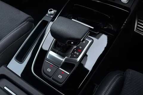 AF74VNA Audi Q5 Black Edition 40 TDI quattro 204 PS S tronic Thumbnail #23