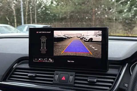 AF74VNA Audi Q5 Black Edition 40 TDI quattro 204 PS S tronic Thumbnail #34