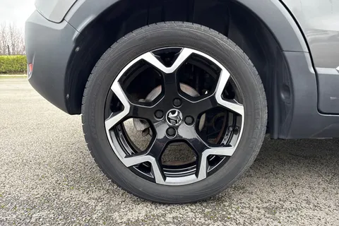 BW21WVU Vauxhall Crossland 1.2 Turbo [130] Ultimate Nav 5dr Auto Thumbnail #11